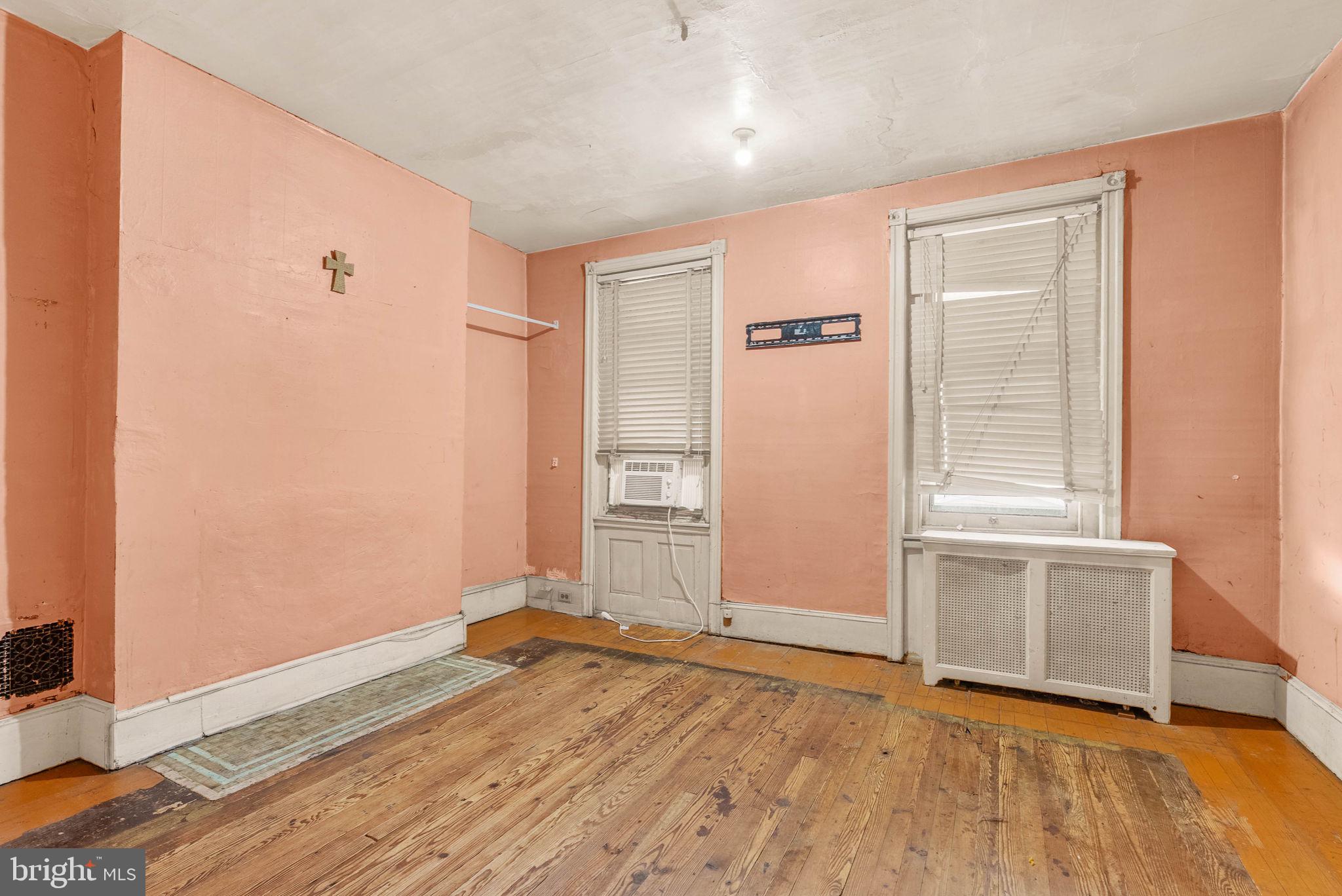 PORT RICHMOND - Residential