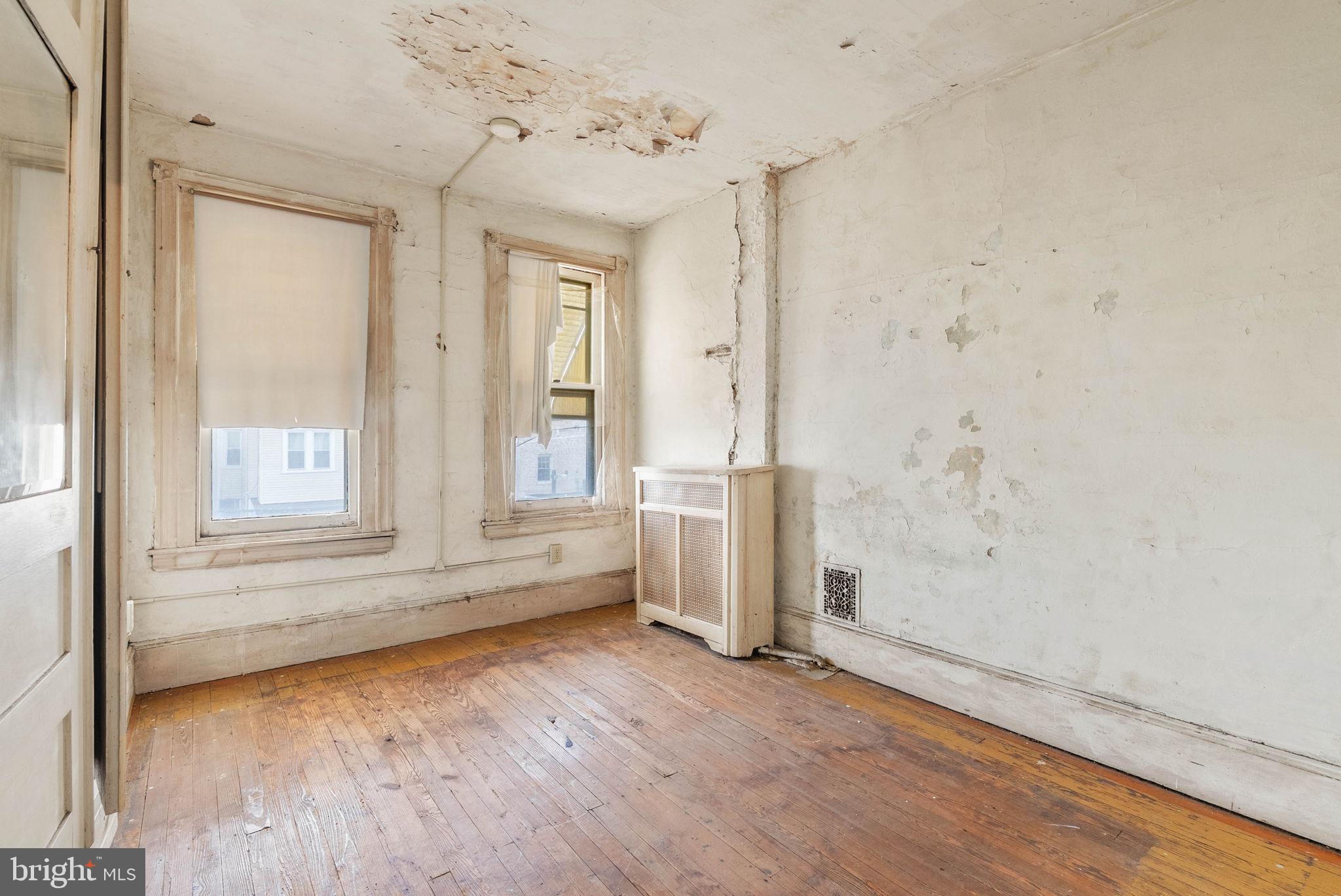 PORT RICHMOND - Residential