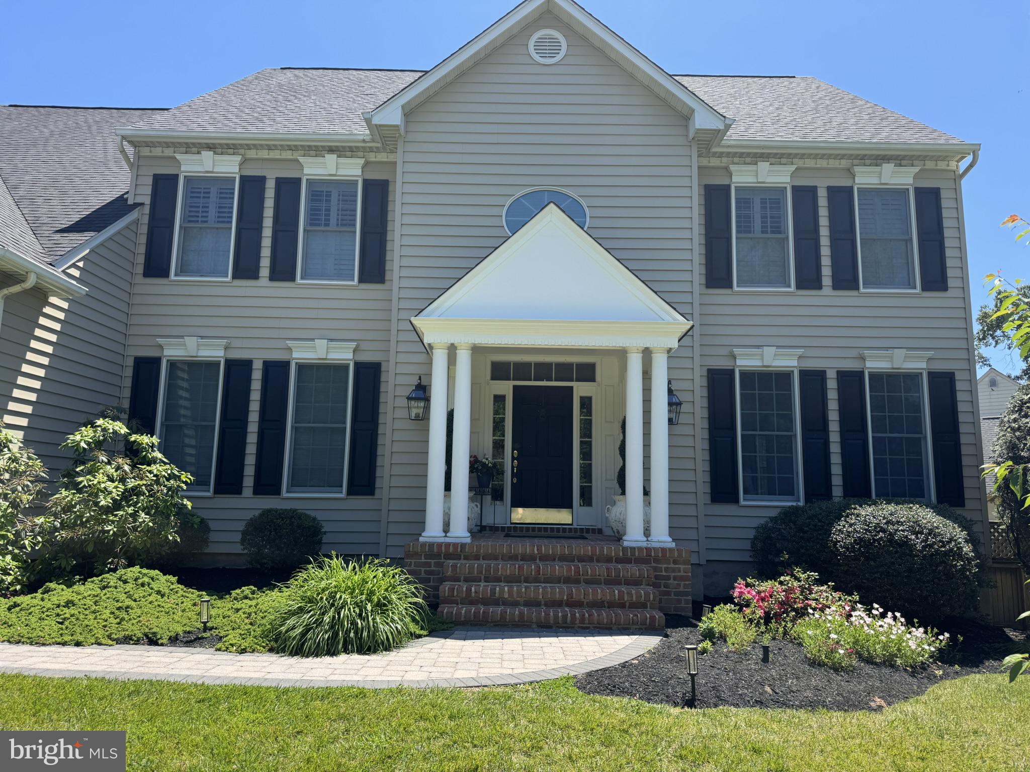59 SIMMONS LANE