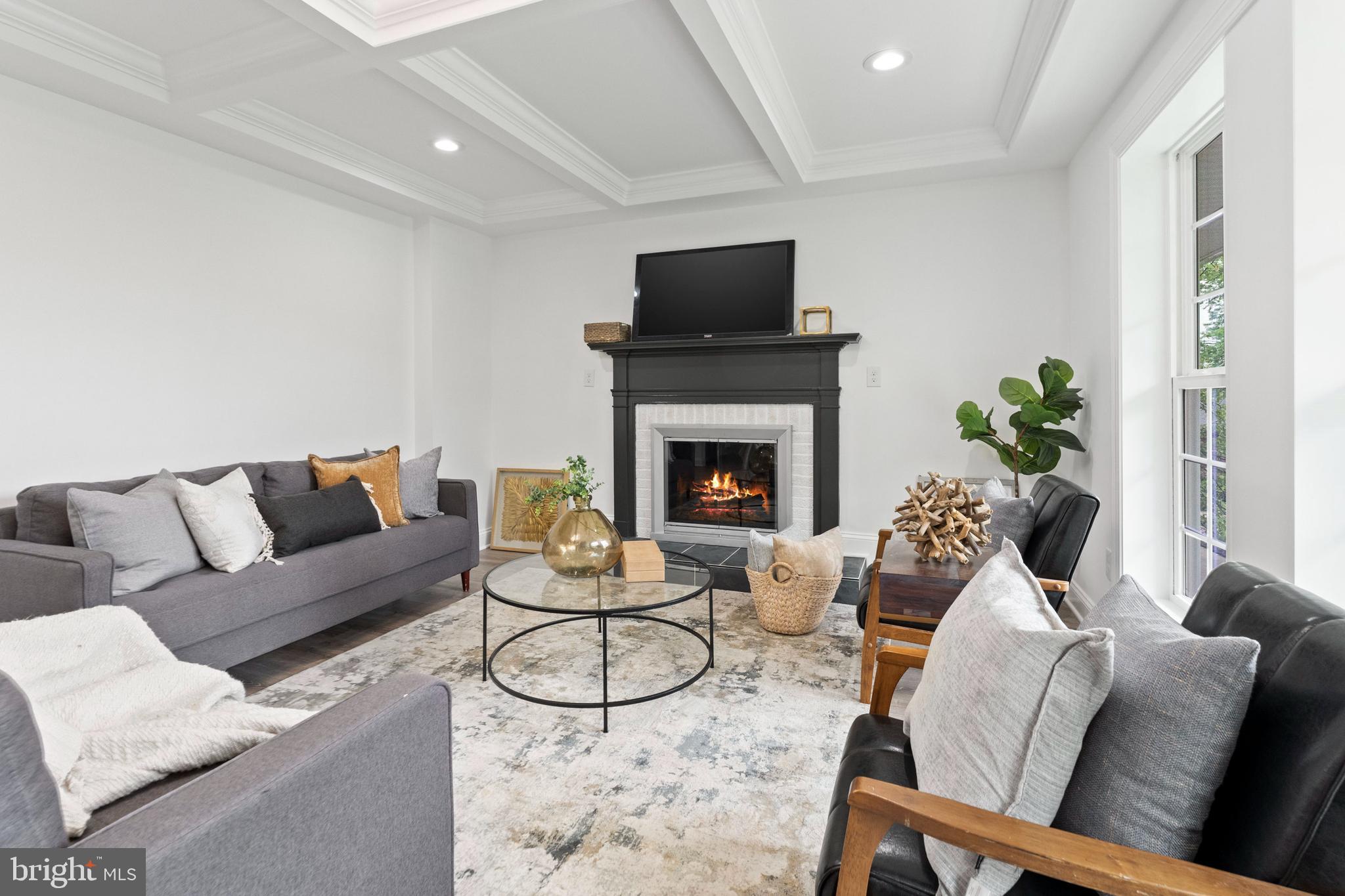 5401 MCCORMICK AVENUE