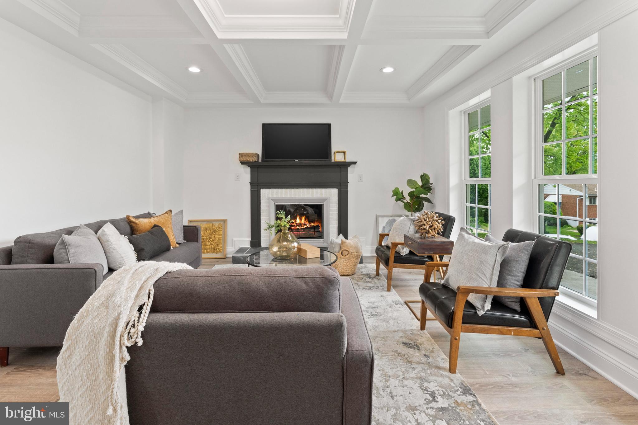 5401 MCCORMICK AVENUE