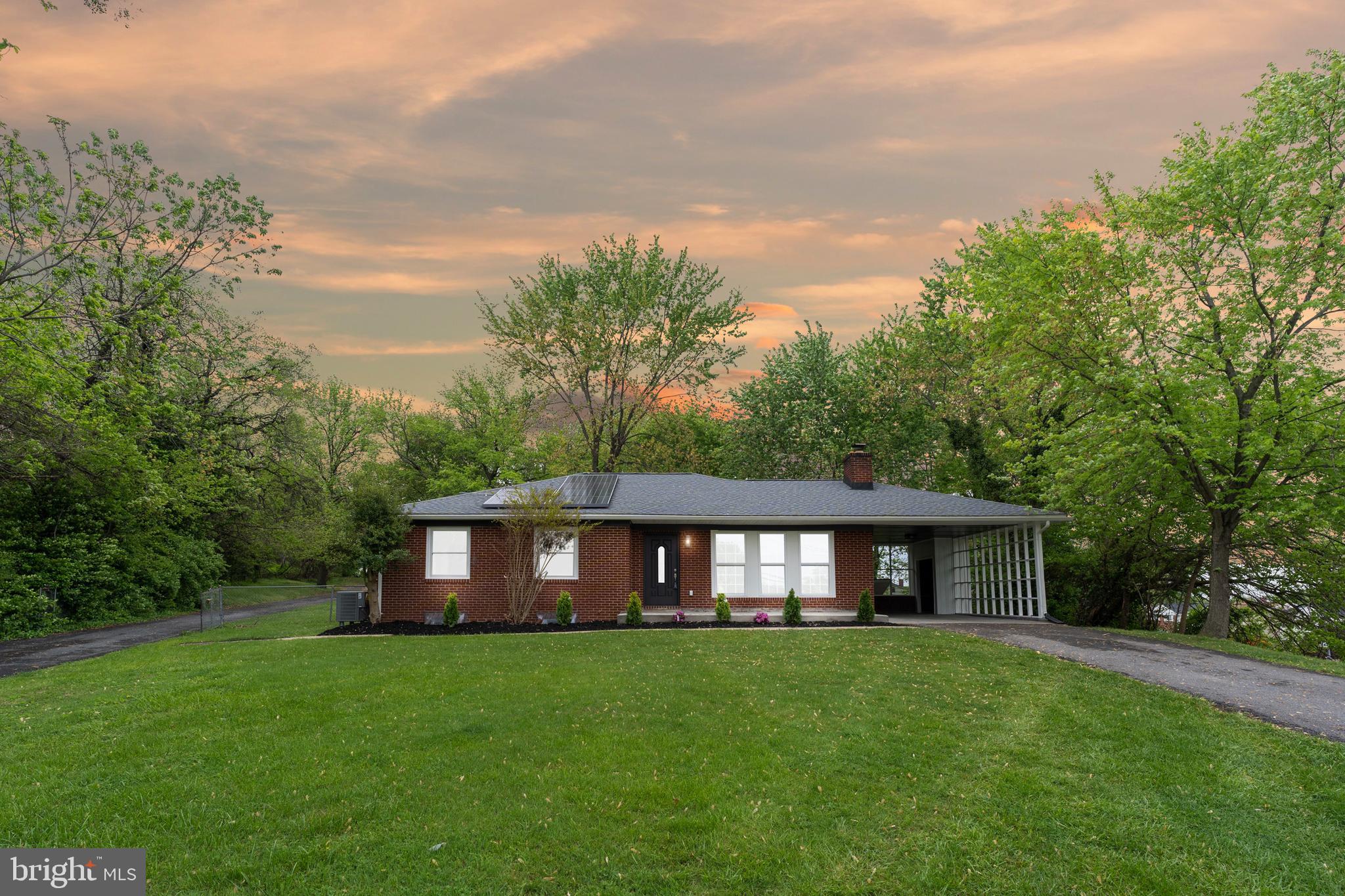 5401 MCCORMICK AVENUE