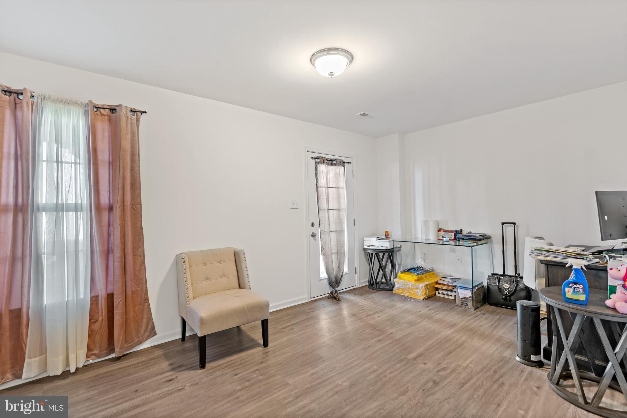 BRIDLE CREEK - Residential Lease