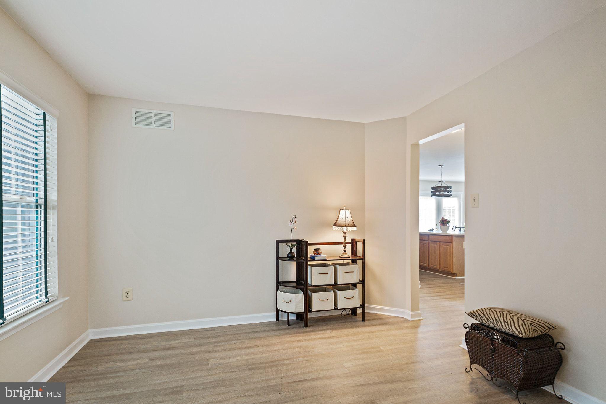 HAWK RIDGE FARM - Residential