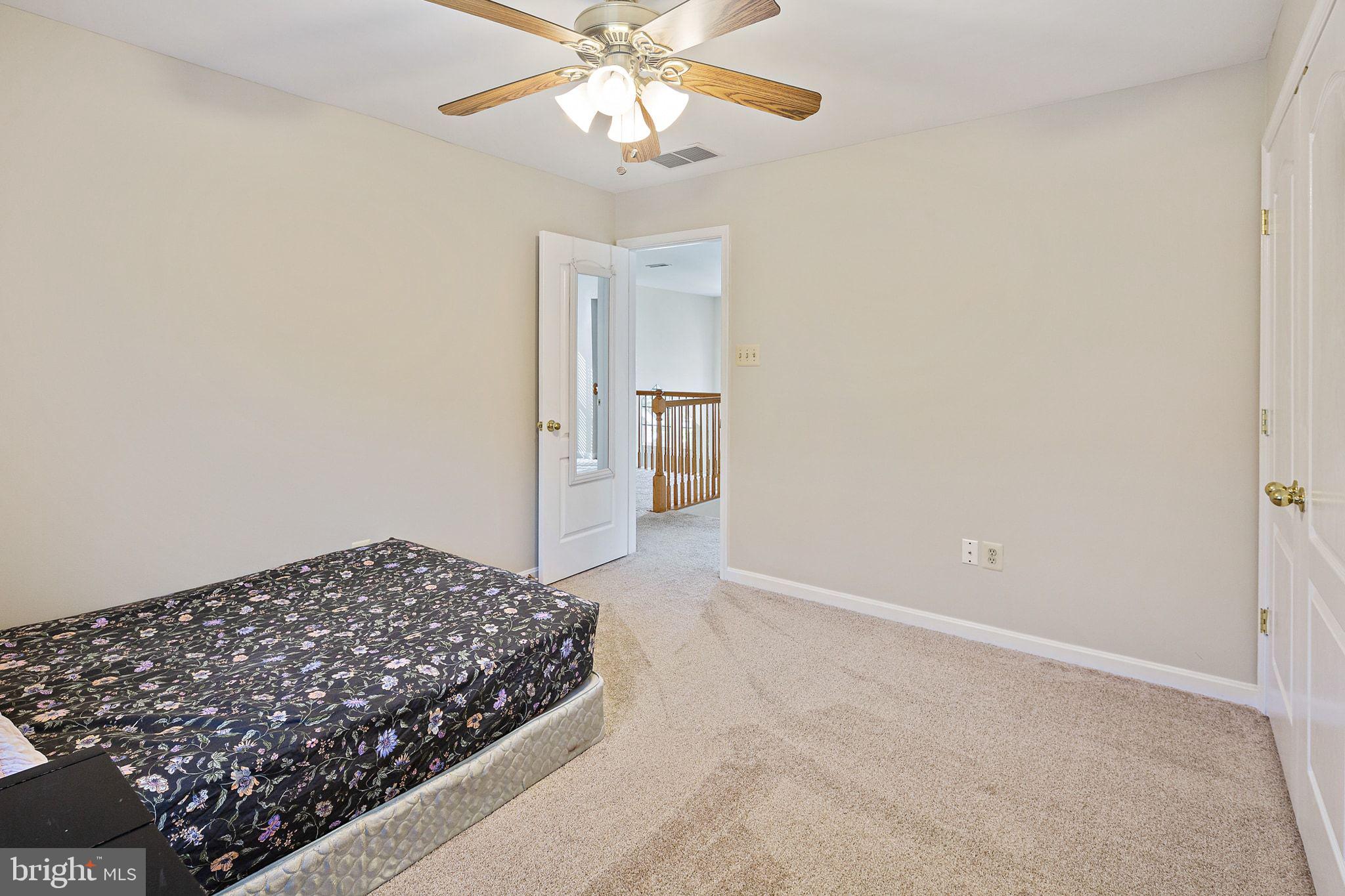 HAWK RIDGE FARM - Residential