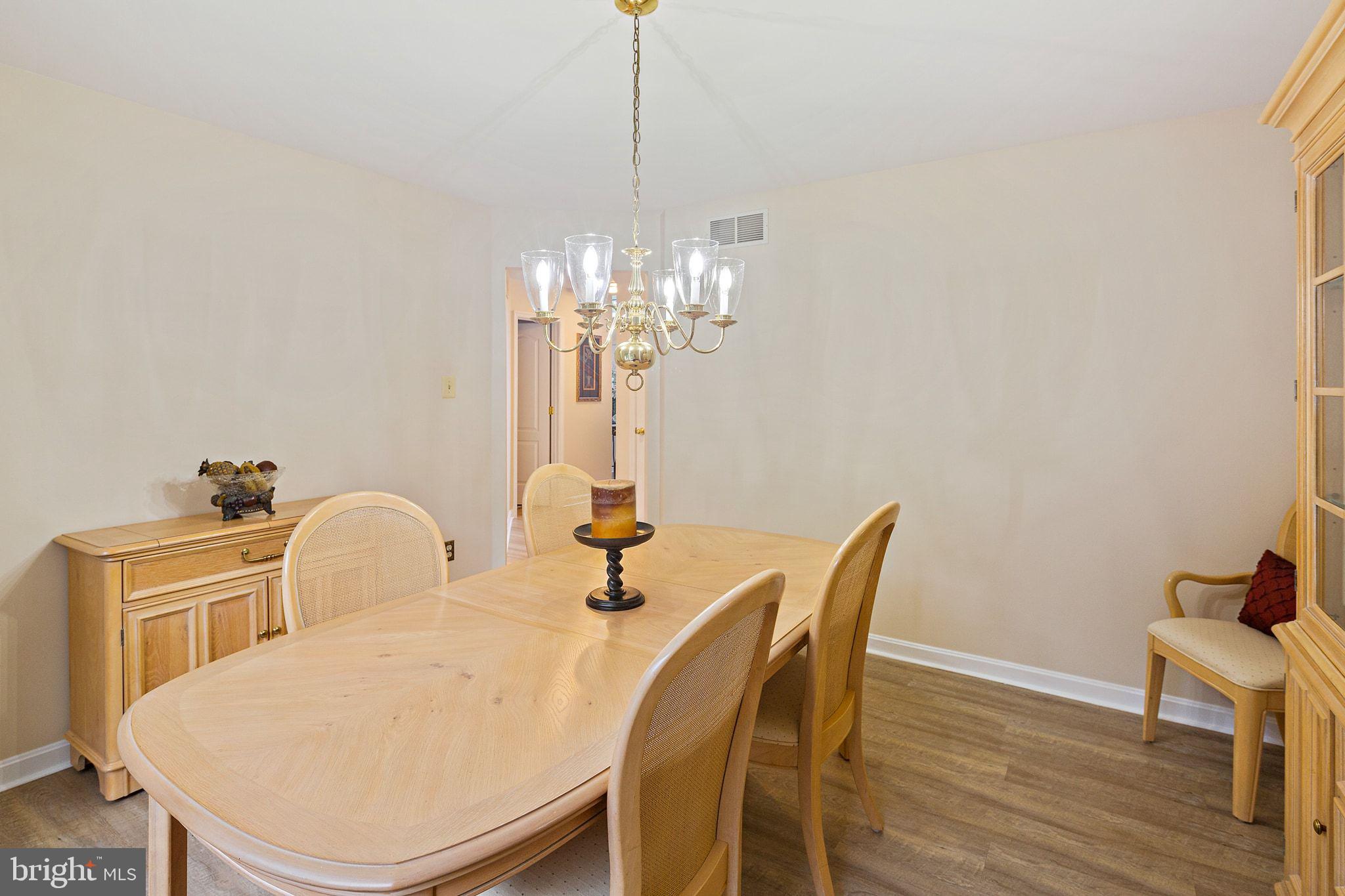 HAWK RIDGE FARM - Residential