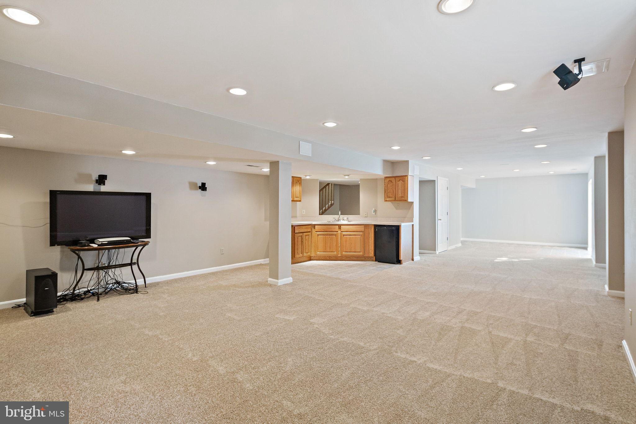 HAWK RIDGE FARM - Residential