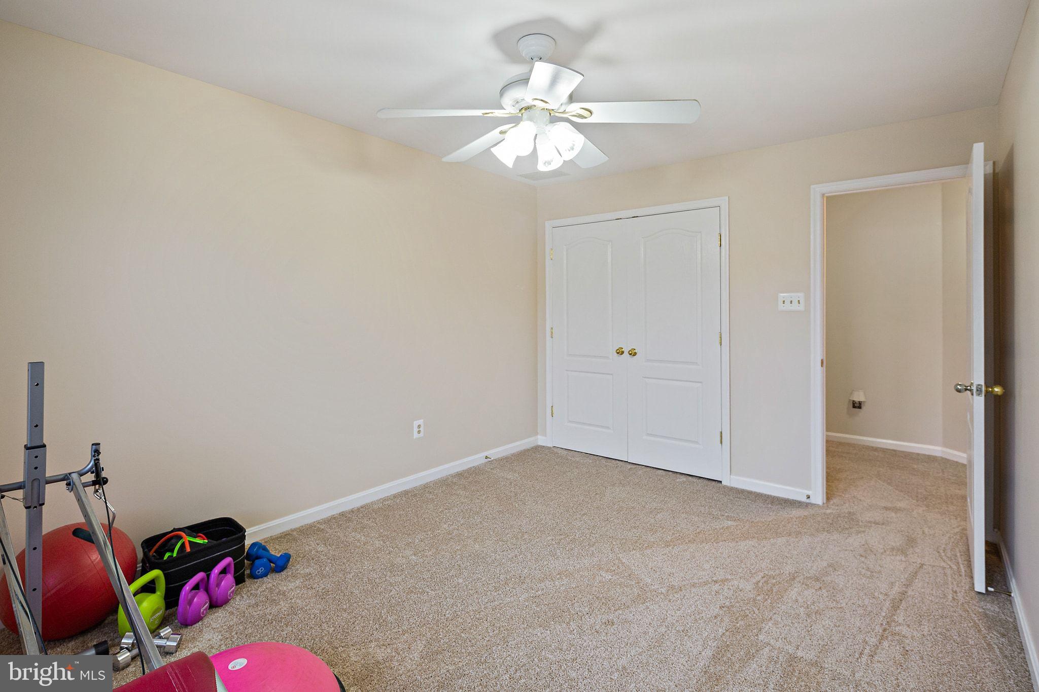 HAWK RIDGE FARM - Residential