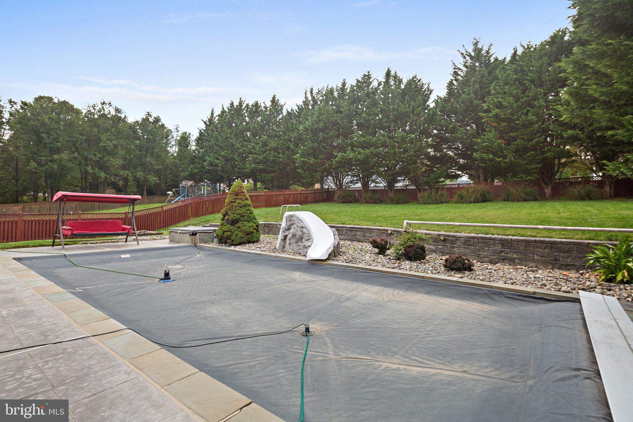 HAWK RIDGE FARM - Residential