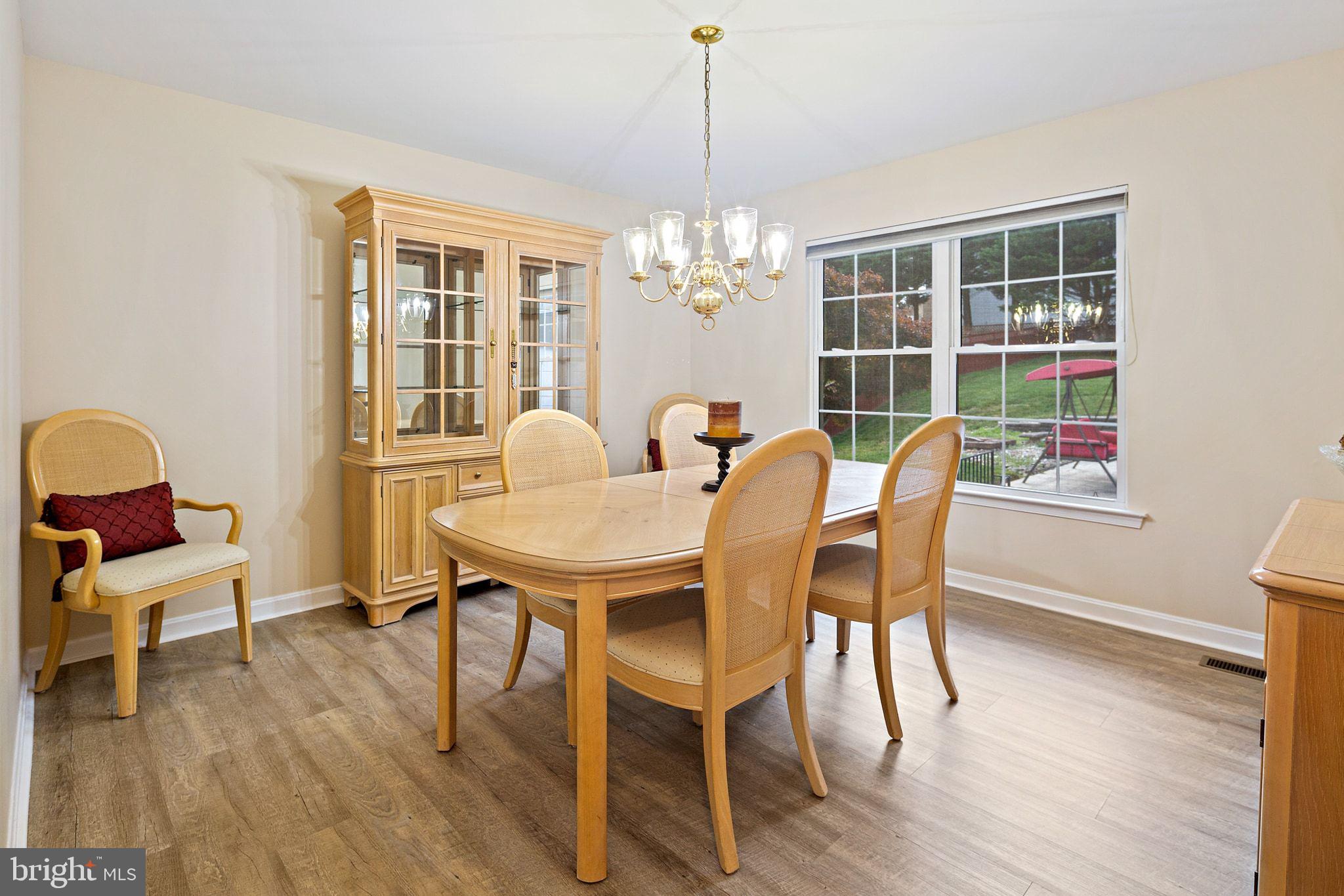 HAWK RIDGE FARM - Residential