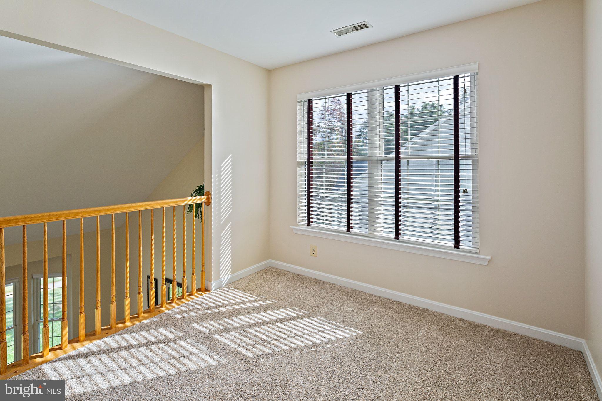 HAWK RIDGE FARM - Residential