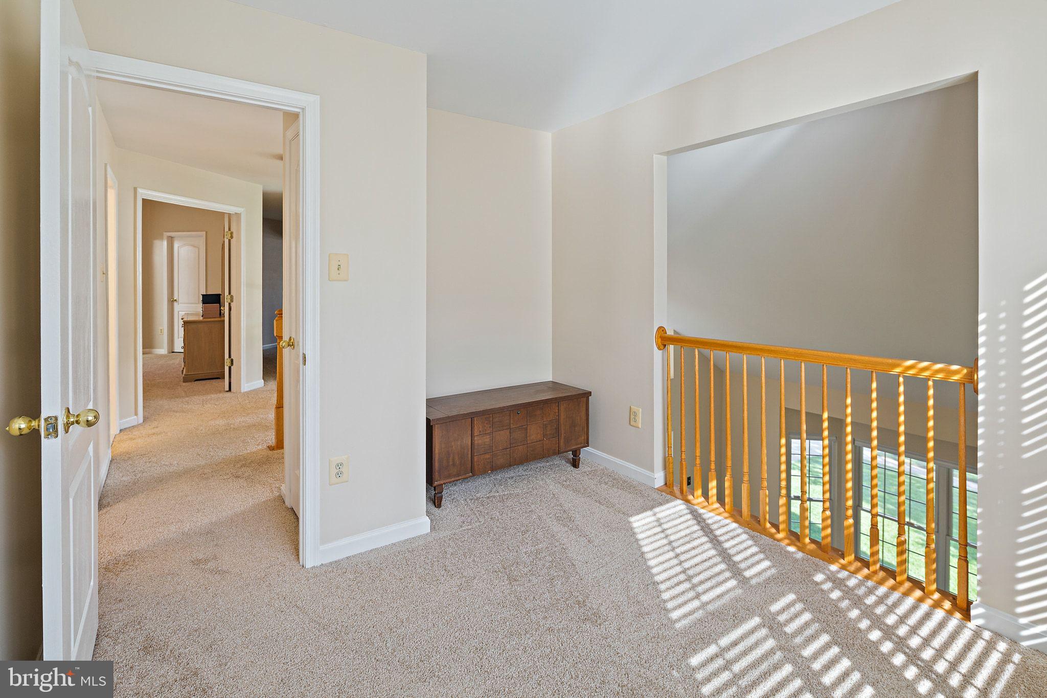 HAWK RIDGE FARM - Residential