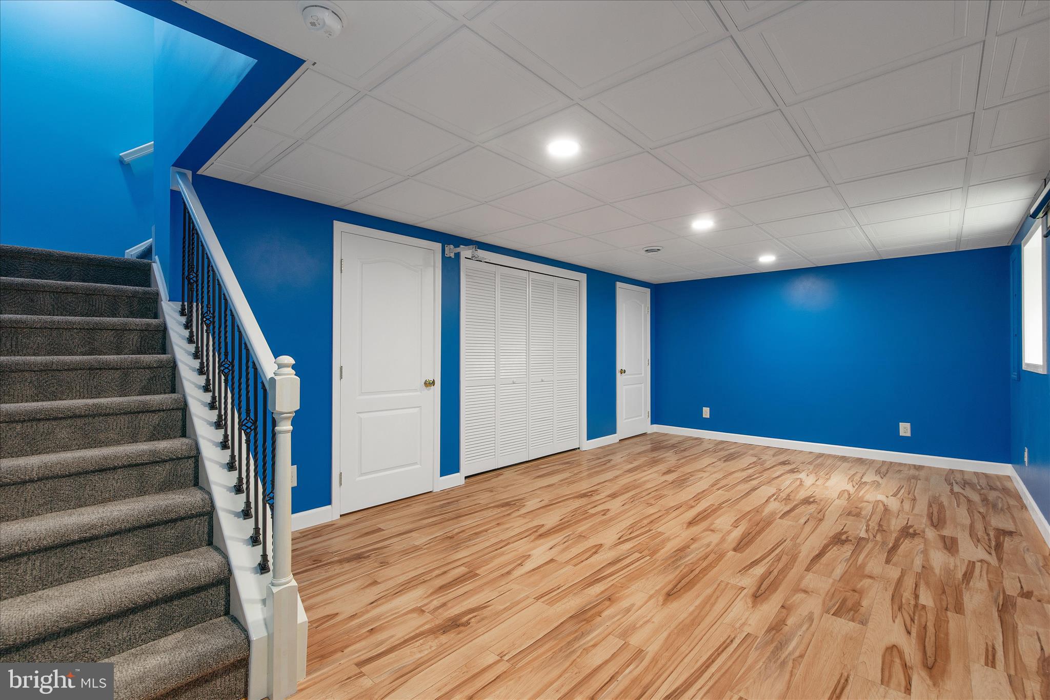 DISNEY ESTATES - Residential