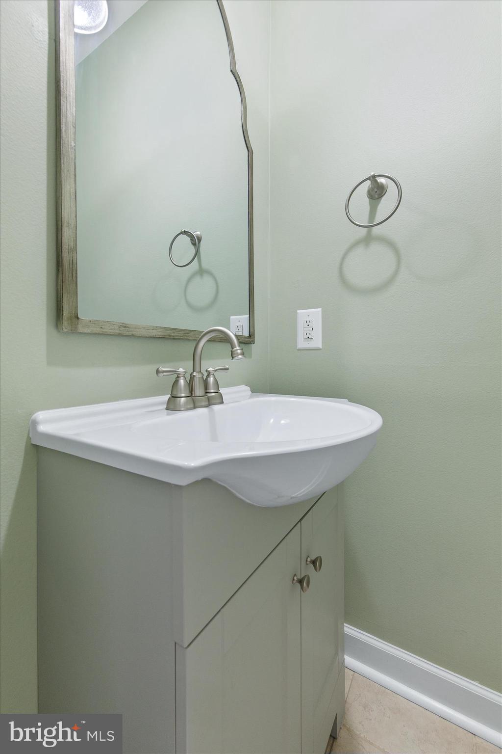 DISNEY ESTATES - Residential