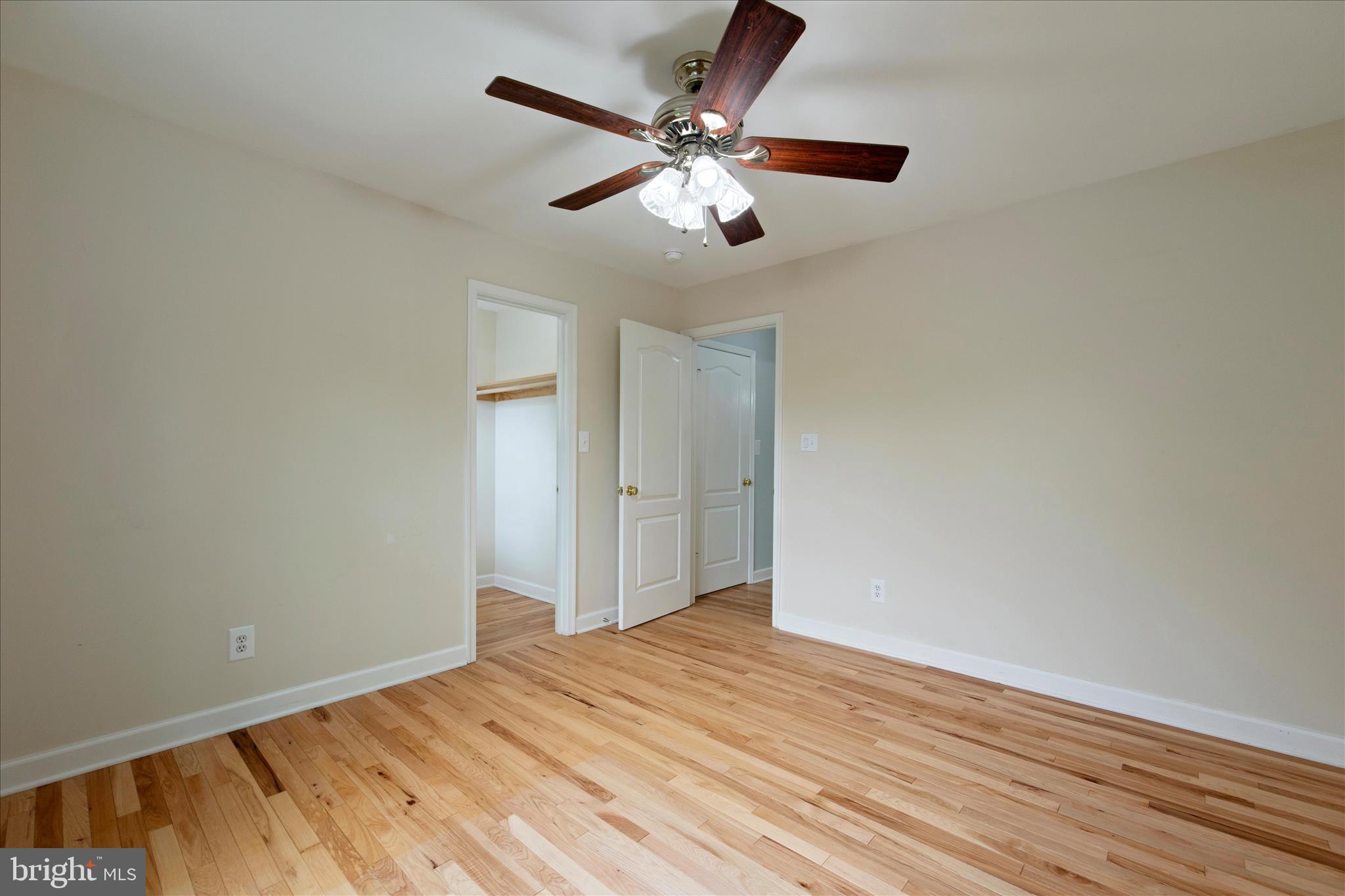 DISNEY ESTATES - Residential