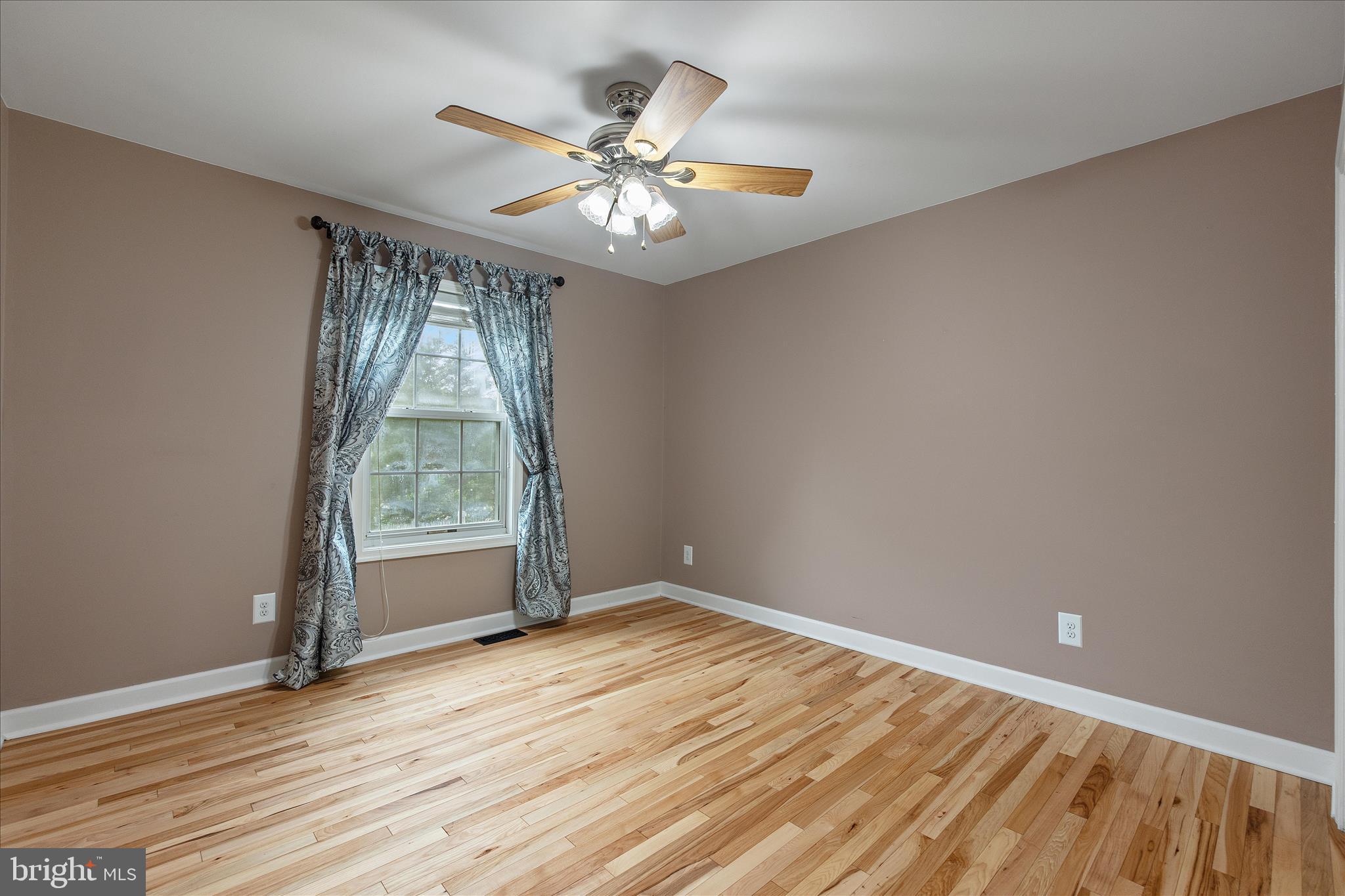 DISNEY ESTATES - Residential