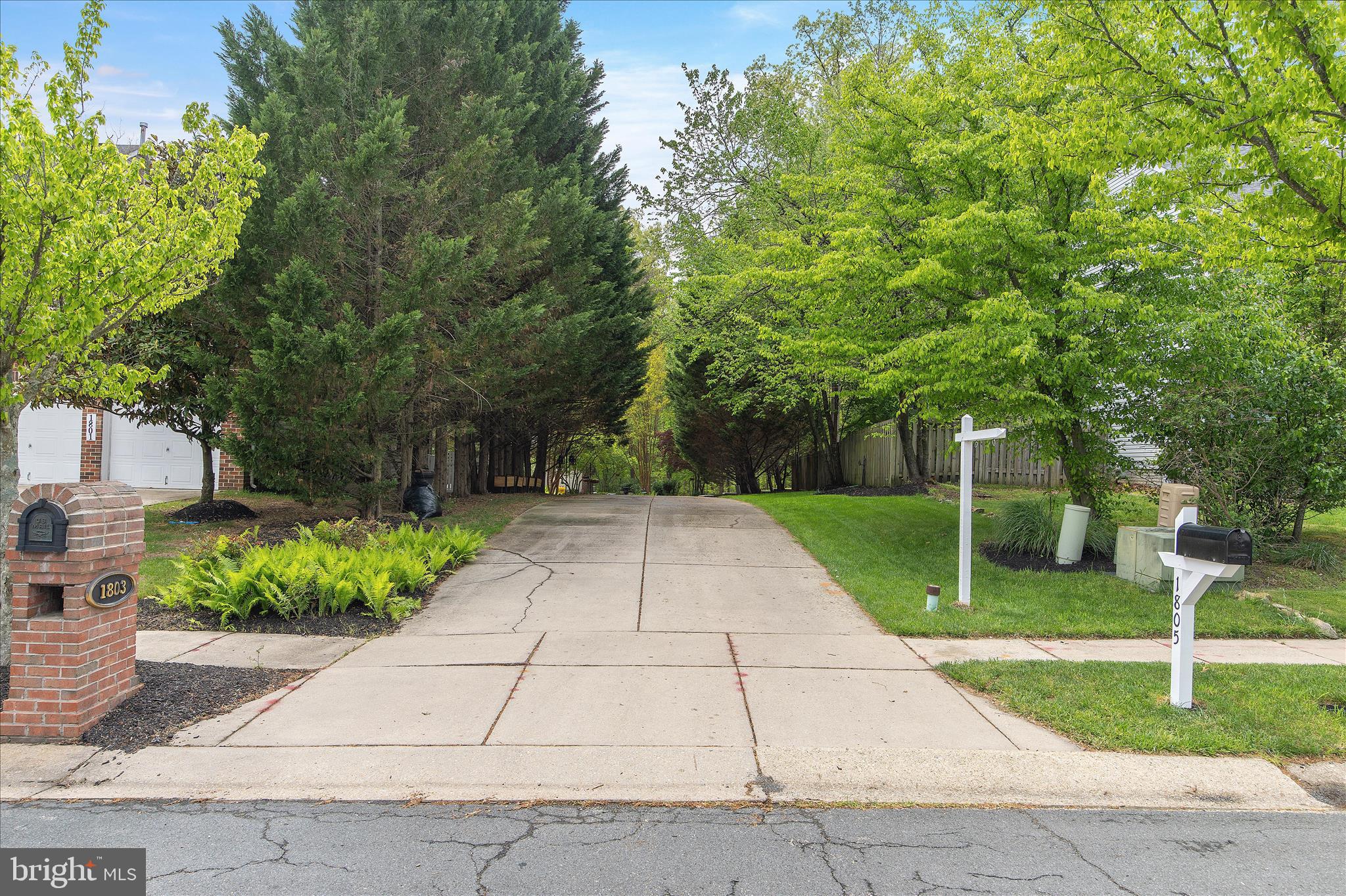 DISNEY ESTATES - Residential