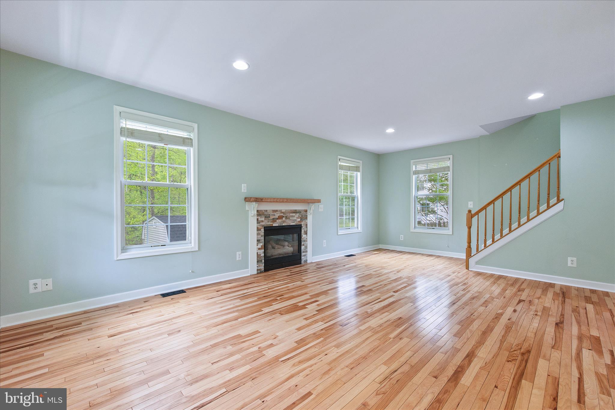 DISNEY ESTATES - Residential