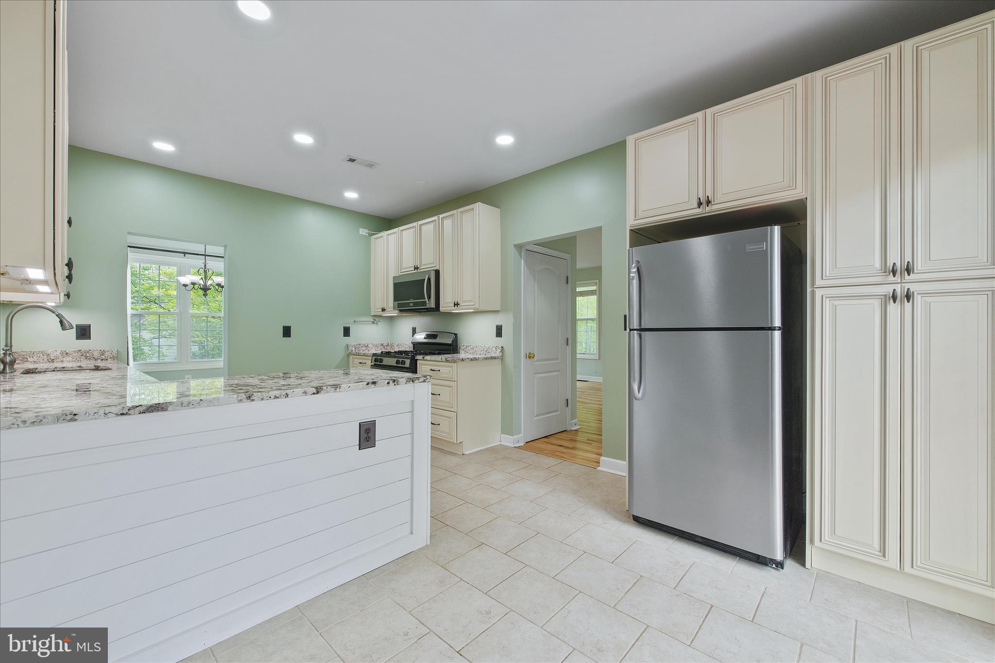 DISNEY ESTATES - Residential