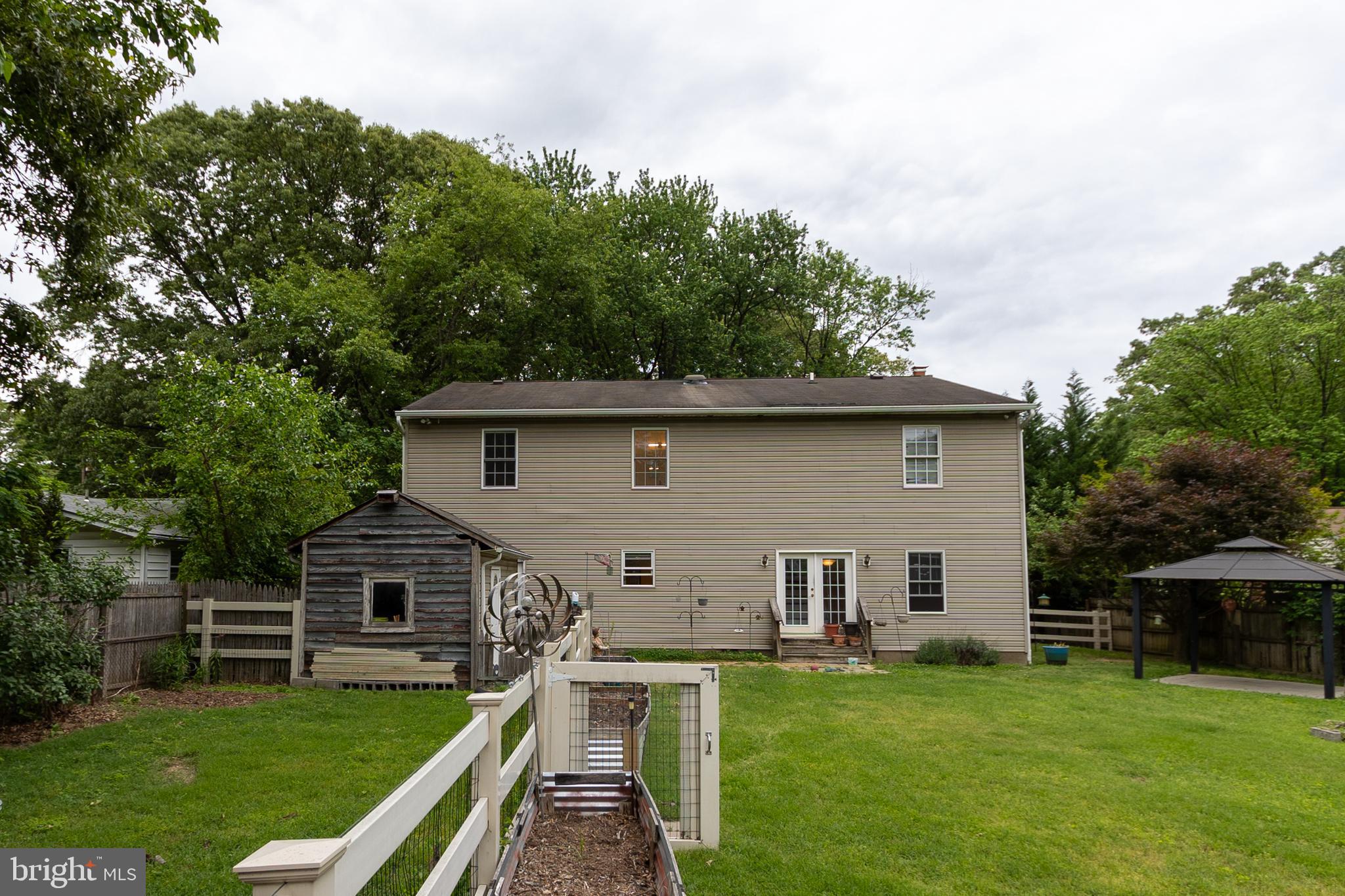 24 HOLLY ROAD