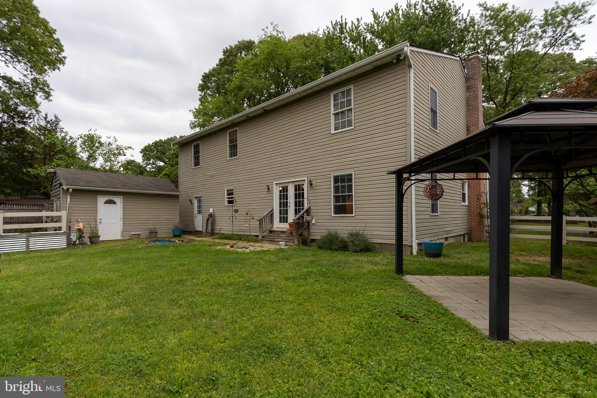 24 HOLLY ROAD