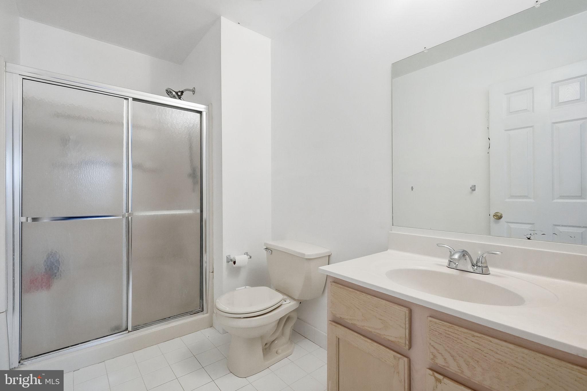 WILLIAMSBURG COMS - Residential