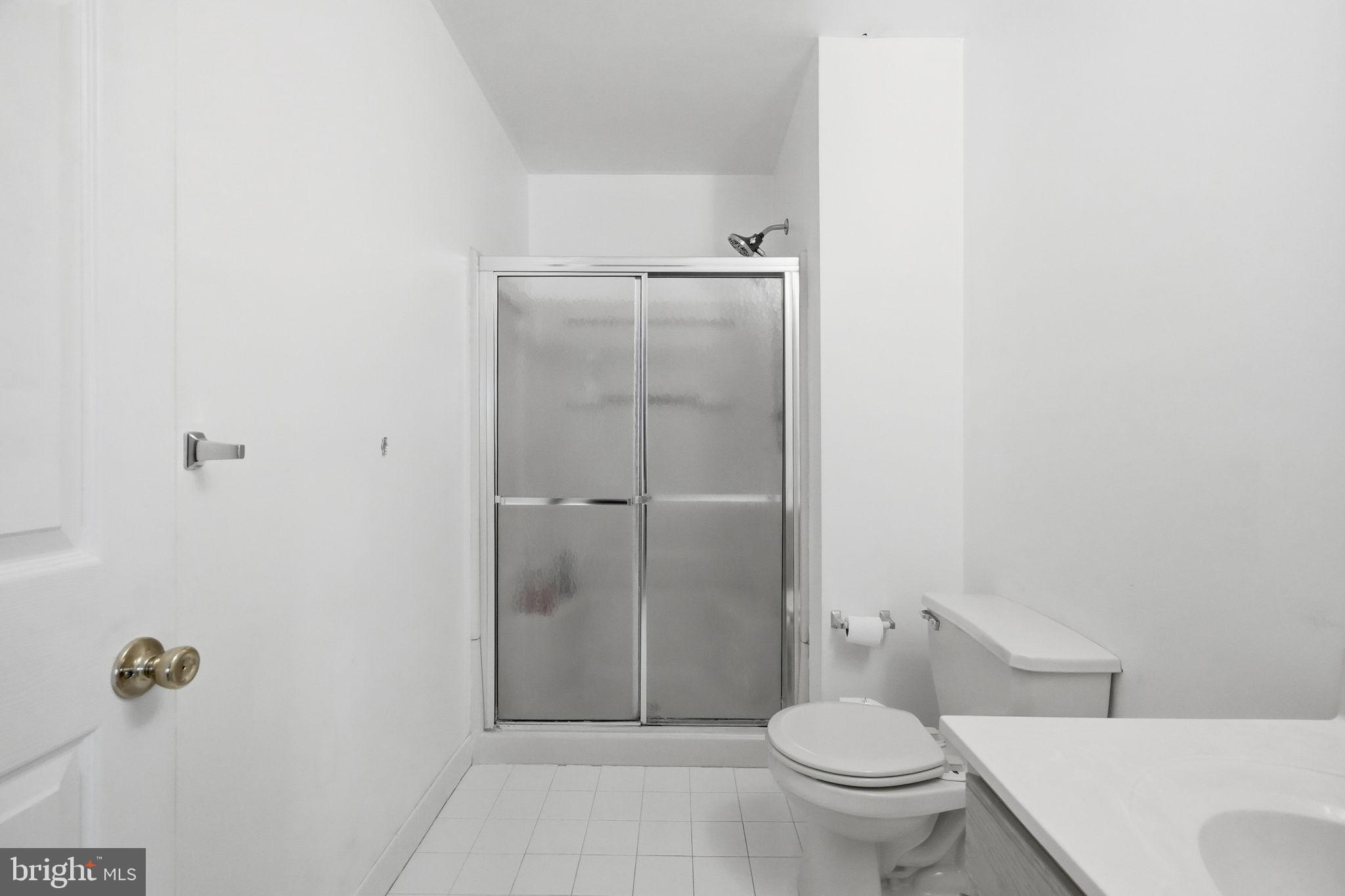 WILLIAMSBURG COMS - Residential