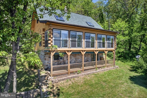 Photo of 13016 Belle Meade Lane, MARKHAM, VA 22643 (MLS # VAFQ2021808)