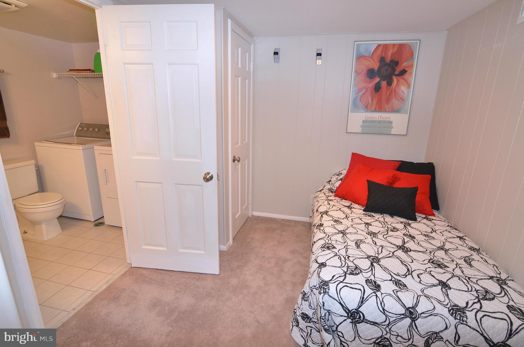 FAIRLINGTON VILLAGES - Residential