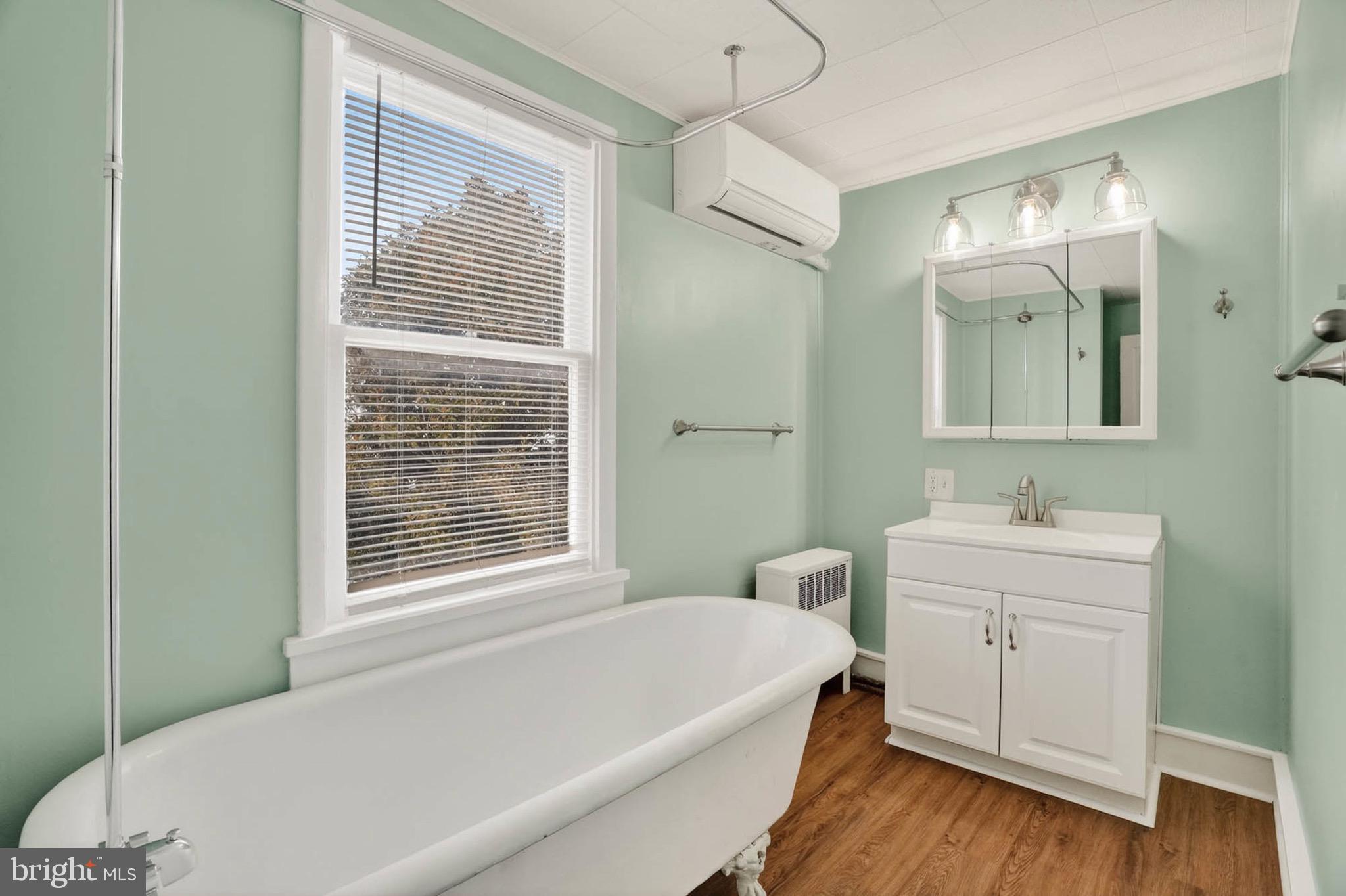 HISTORIC DISTRICT - Residential