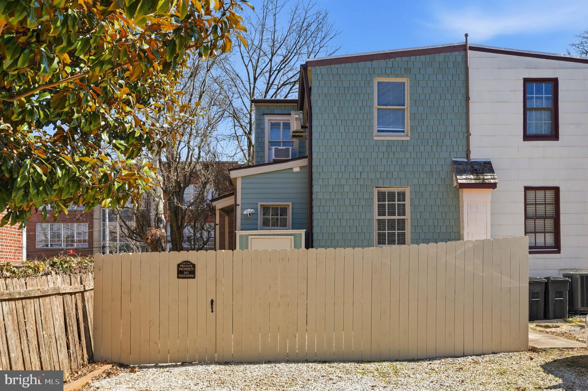 HISTORIC DISTRICT - Residential