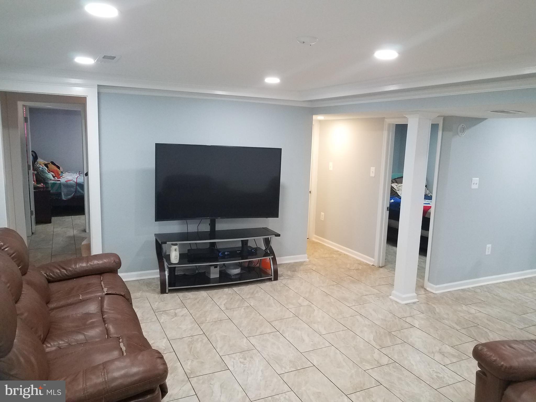 ESTONIAN ESTATES - Residential