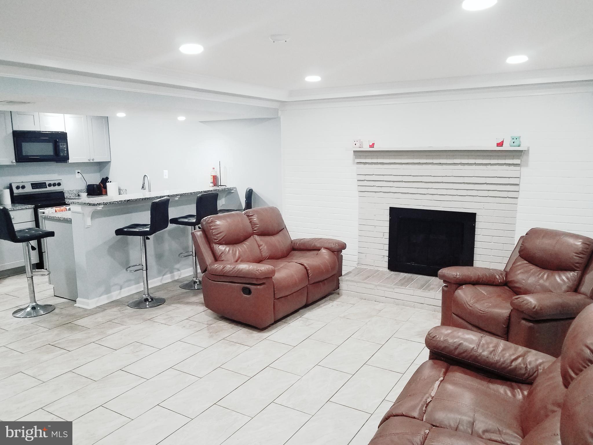 ESTONIAN ESTATES - Residential