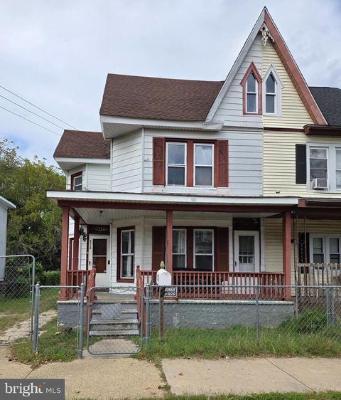Photo of 320 E Oak Street, MILLVILLE, NJ 08332 (MLS # NJCB2026404)