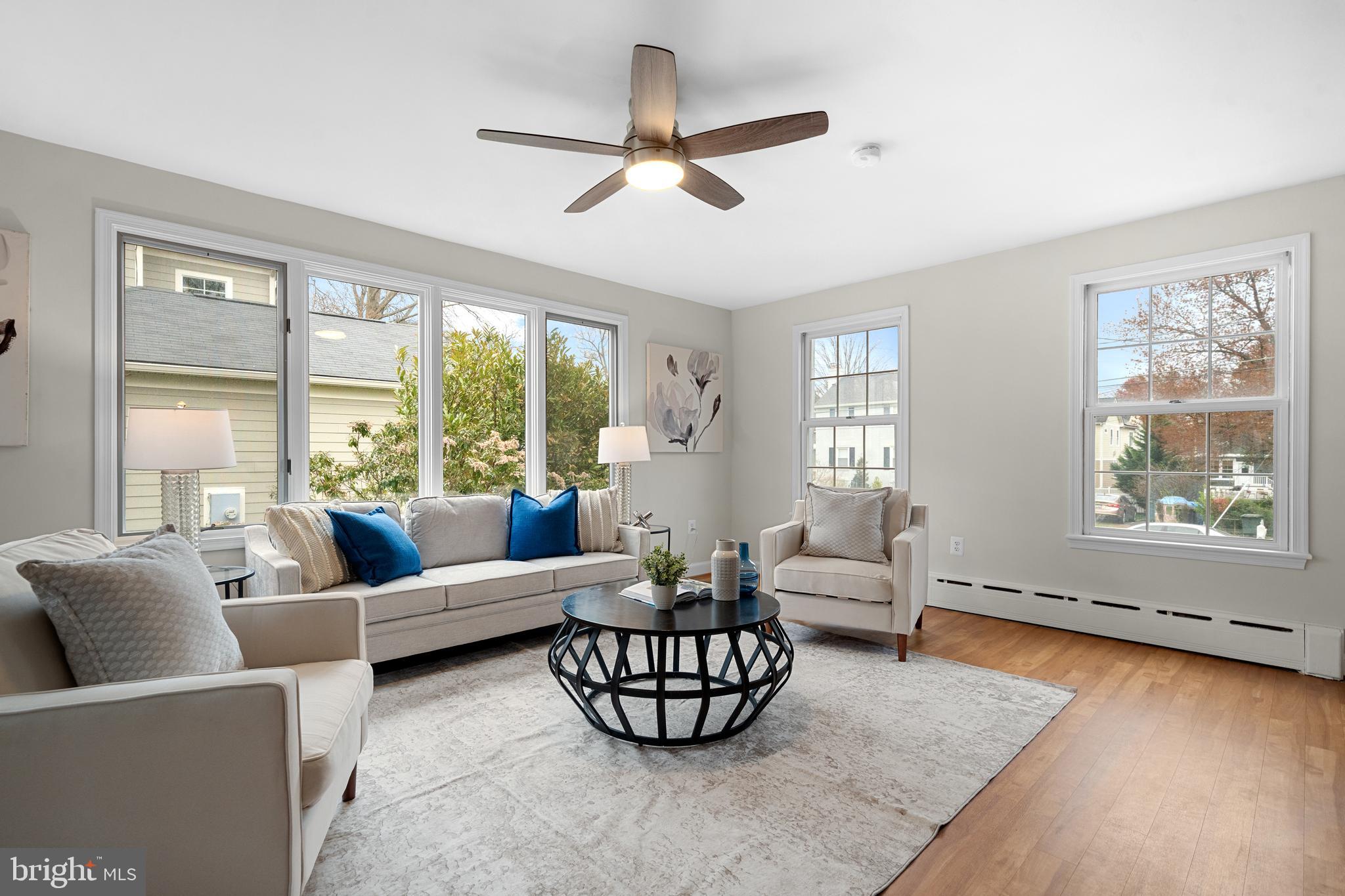 OVER LEE KNOLLS - Residential