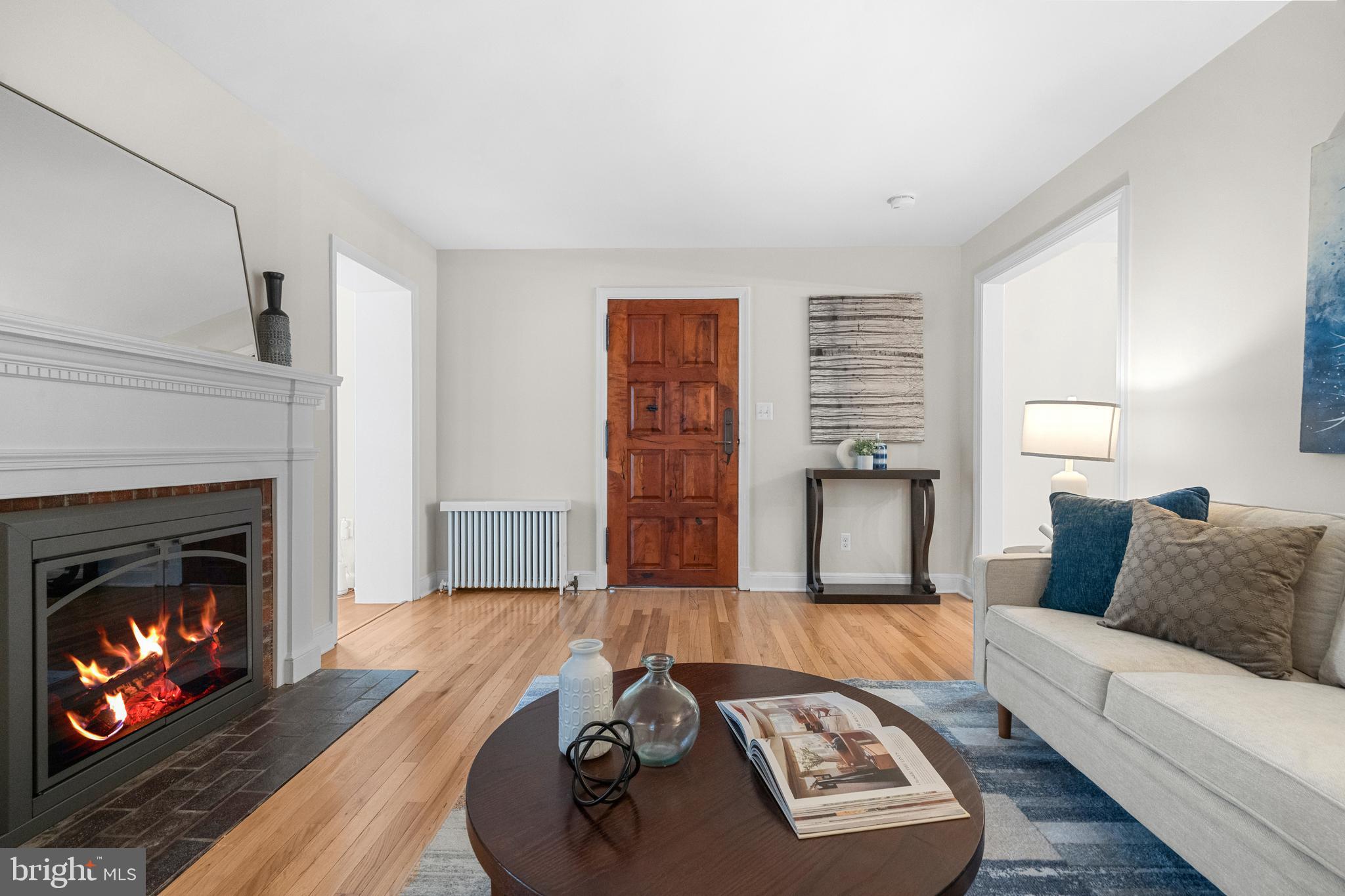 OVER LEE KNOLLS - Residential