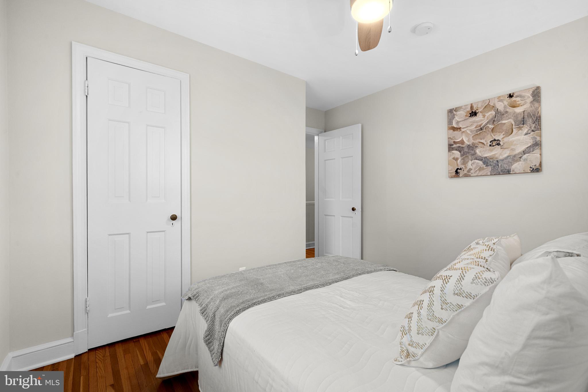 OVER LEE KNOLLS - Residential