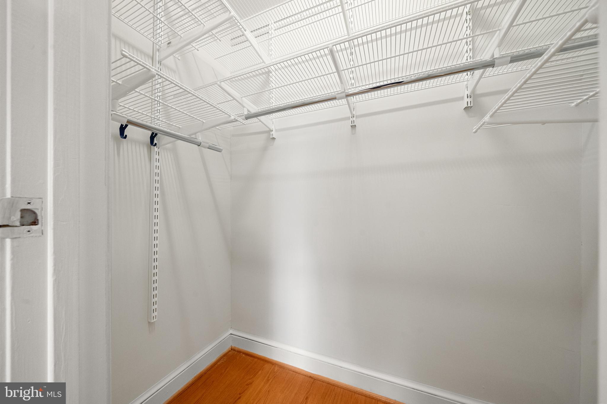 OVER LEE KNOLLS - Residential