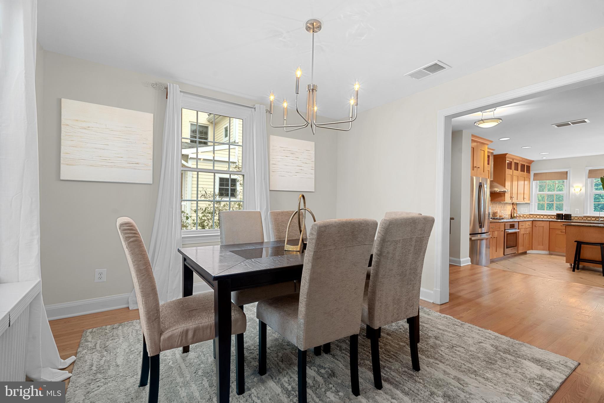 OVER LEE KNOLLS - Residential