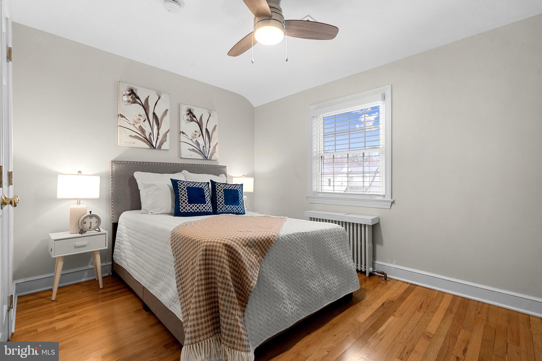 OVER LEE KNOLLS - Residential