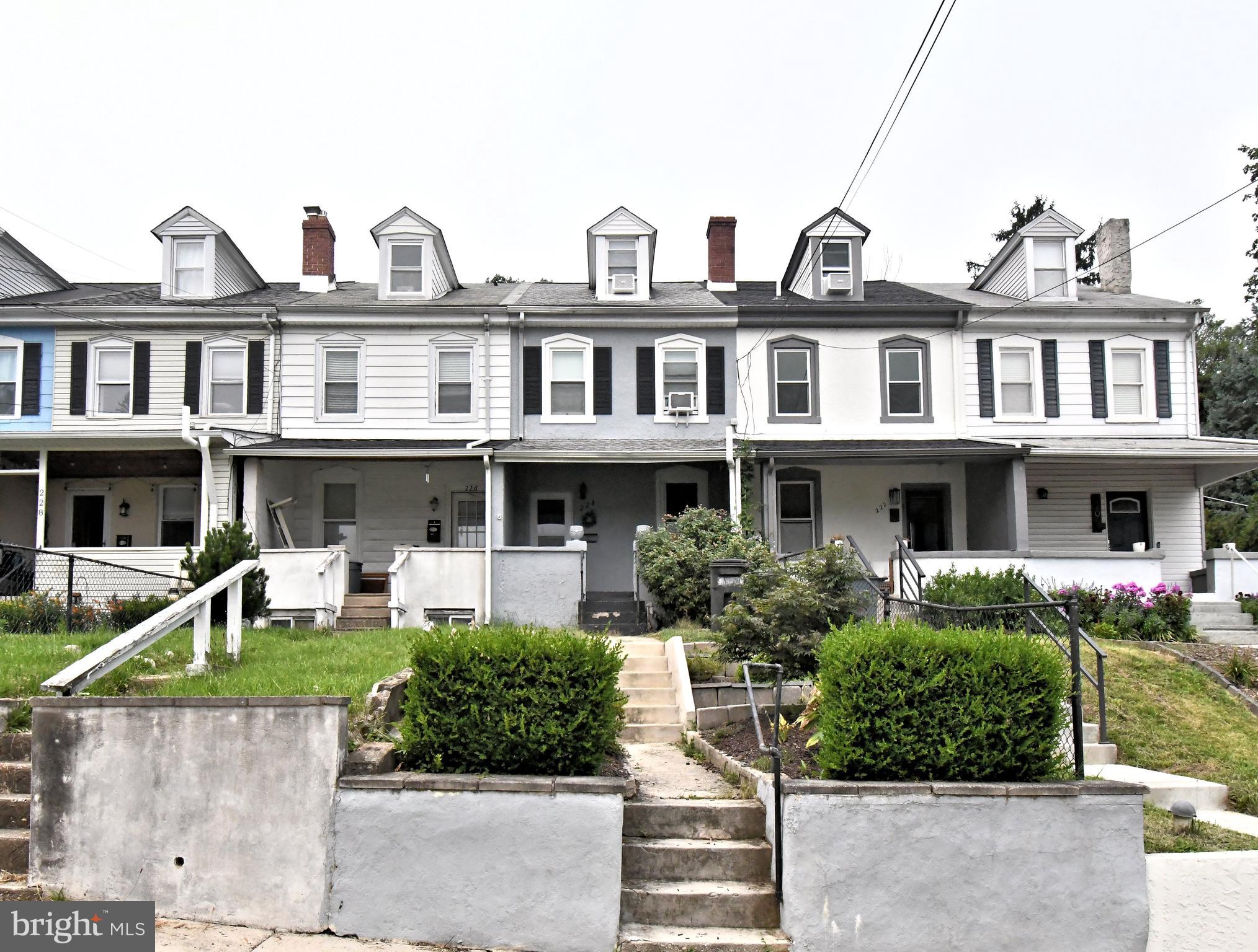 224 BRITTMOIR AVENUE