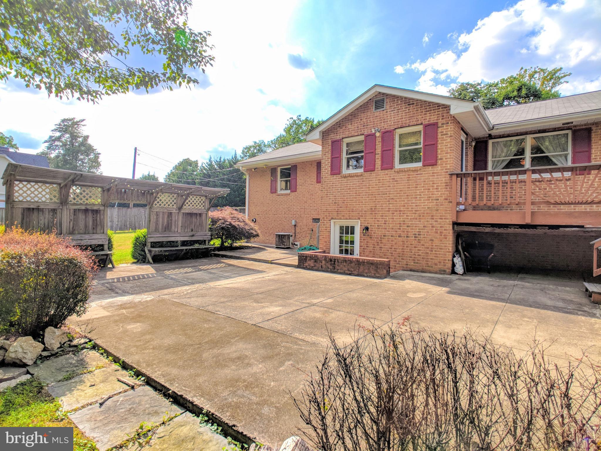 BYRNELEY VIEW - Residential