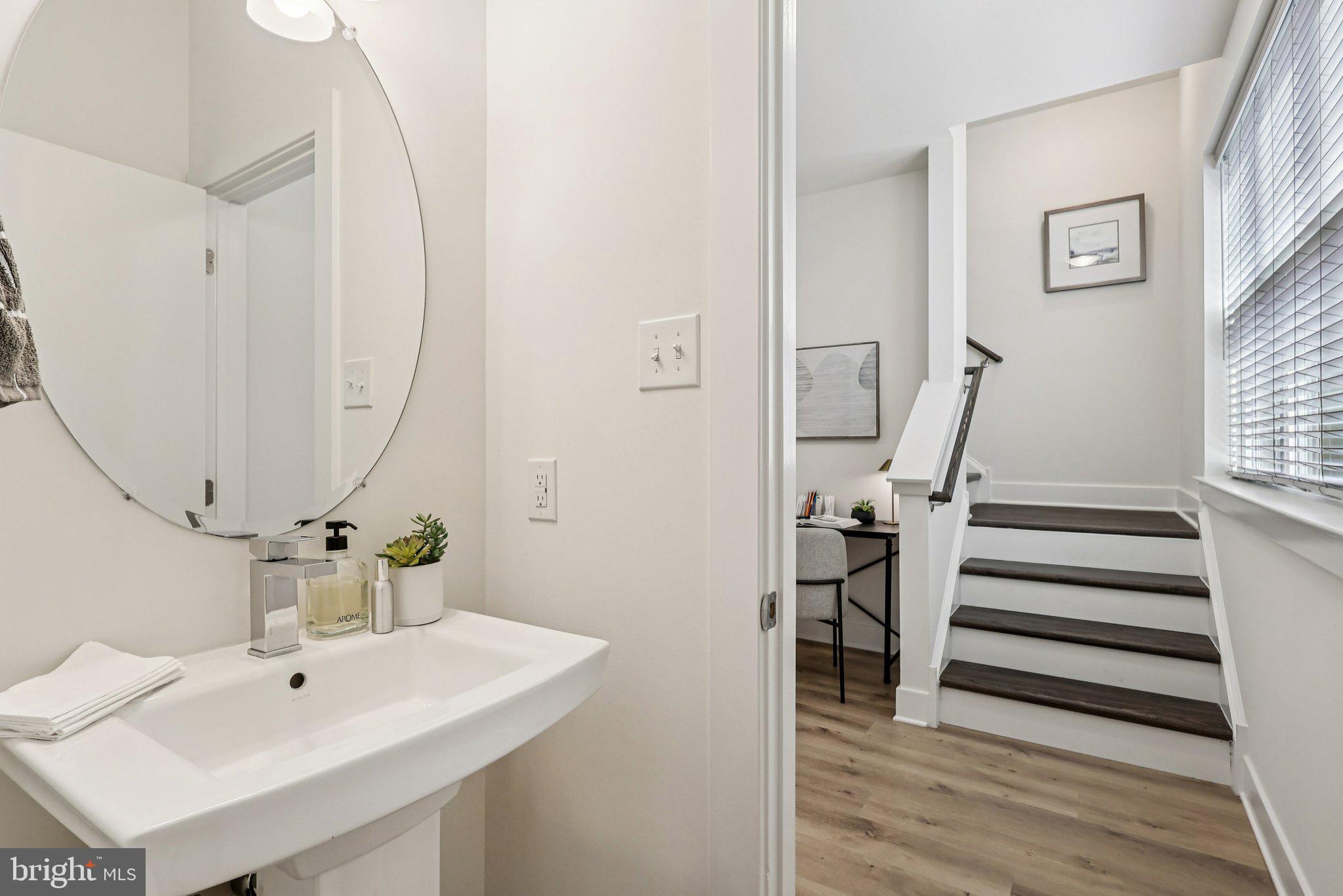 RIVER PLACE - Residential