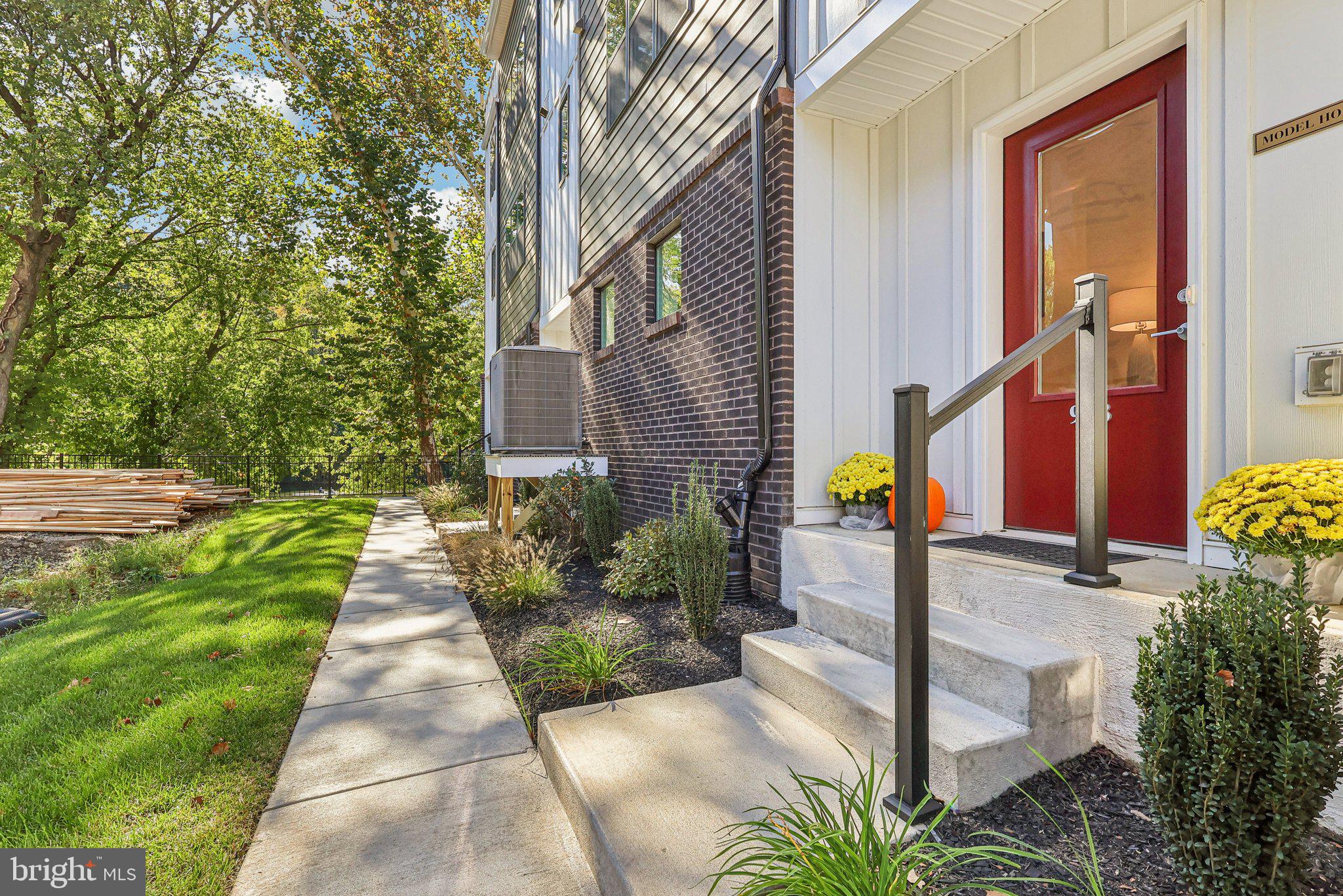 RIVER PLACE - Residential