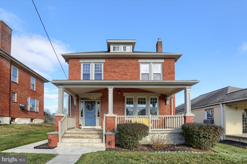 Photo of 1231 E King Street, Lancaster, PA 17602 (MLS # PALA2045086)