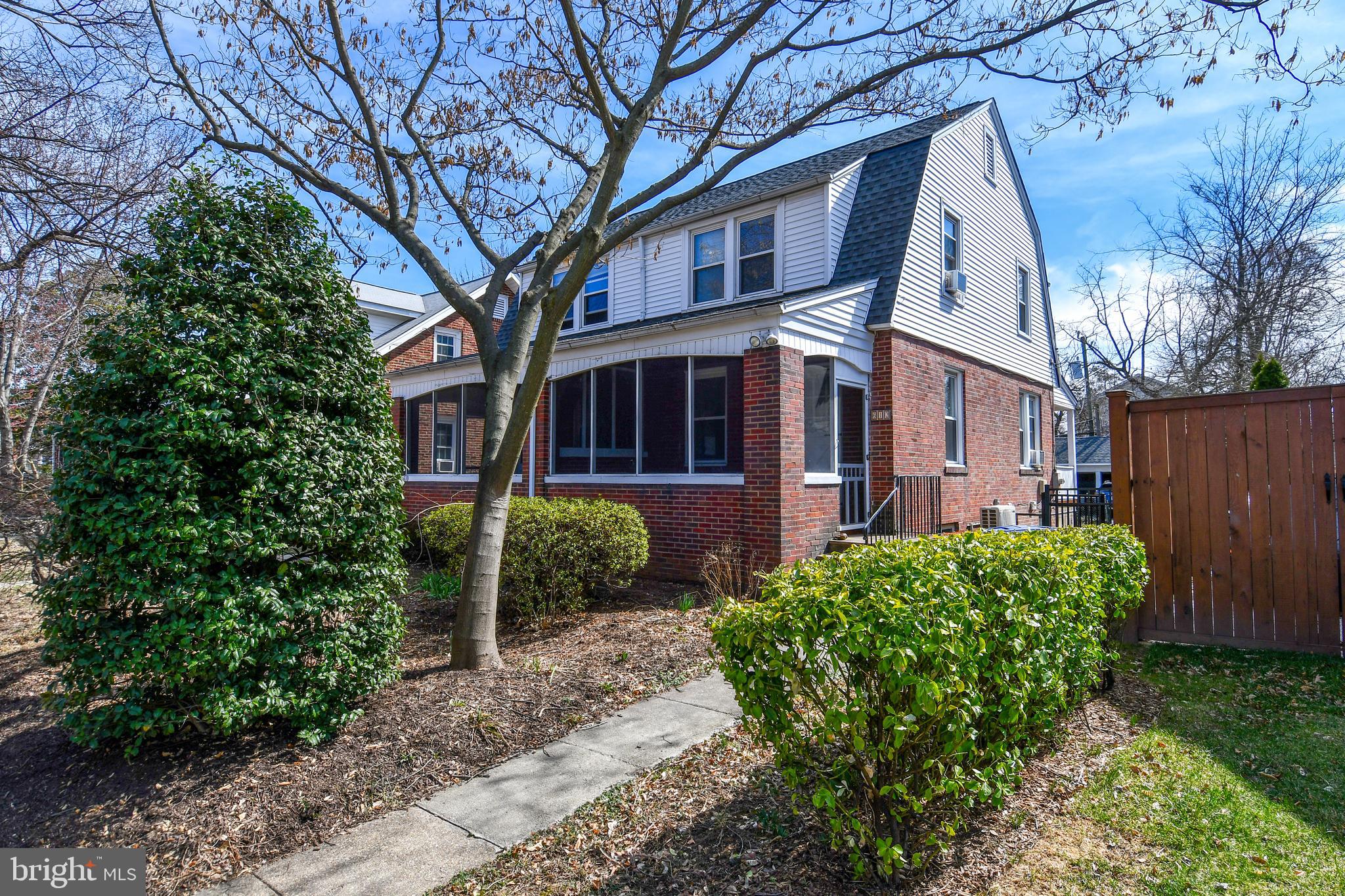 AURORA HILLS - Residential Lease