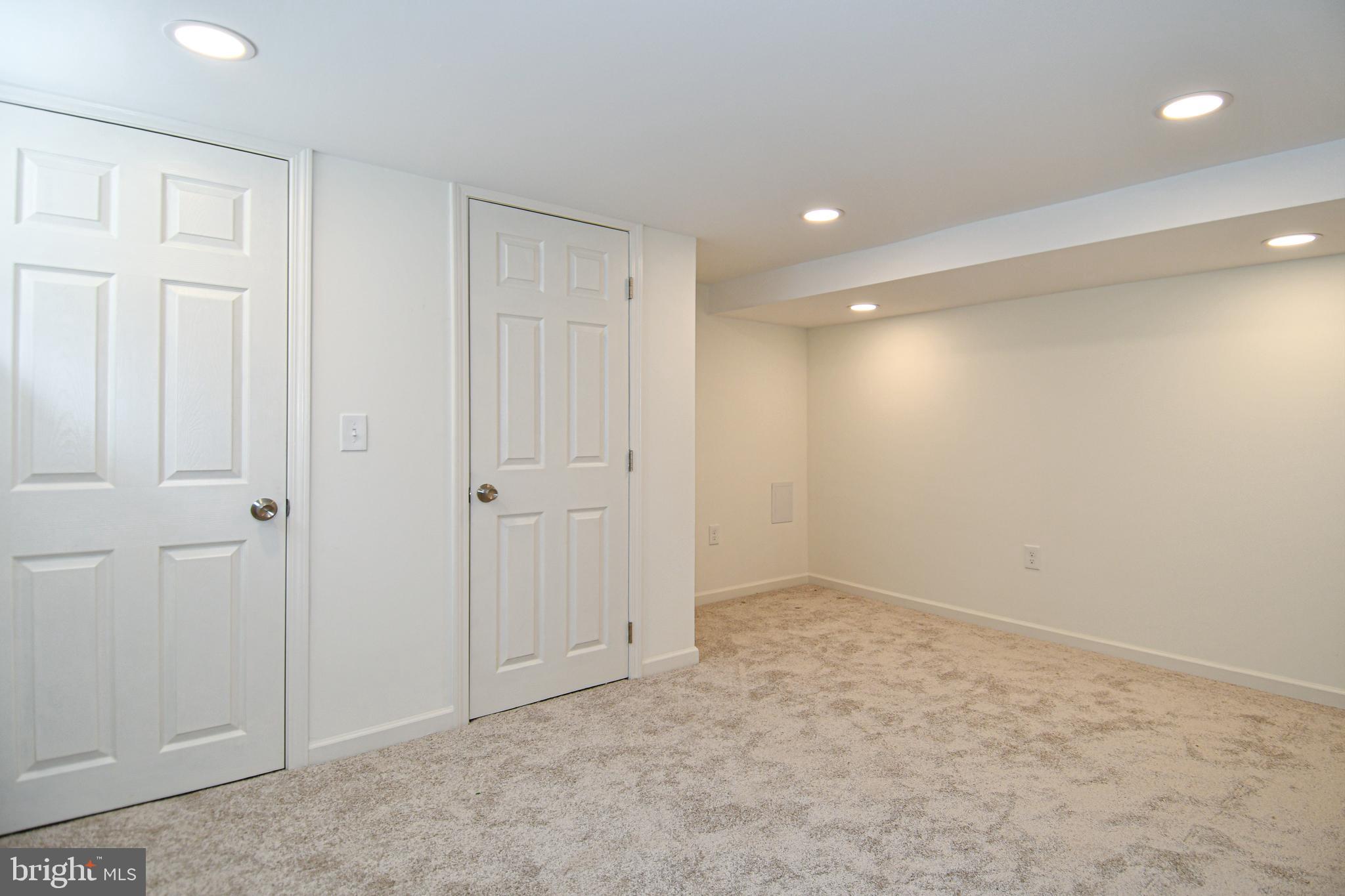 AURORA HILLS - Residential Lease