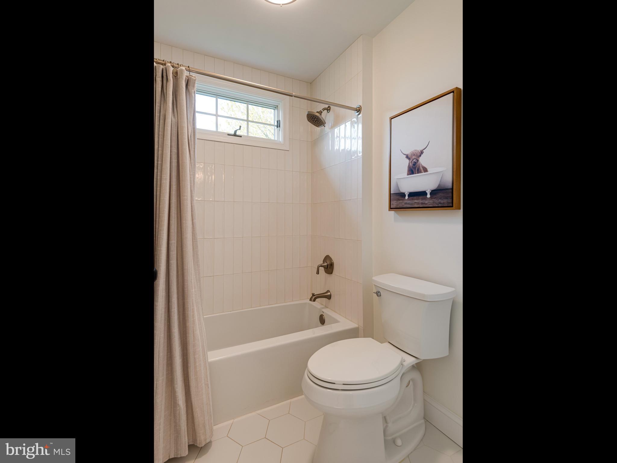 VALLEY FORGE WOODS - Residential