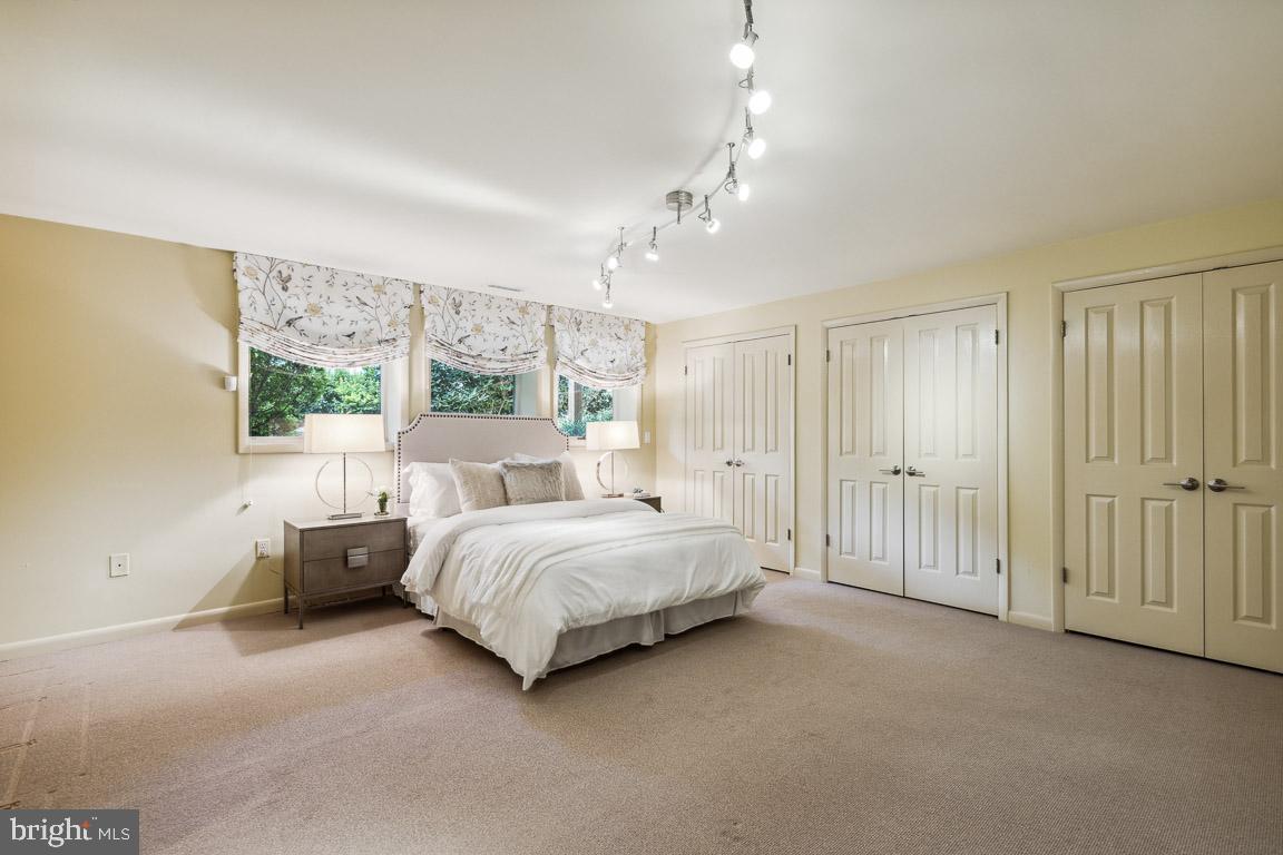 FRANKLIN PARK - Residential