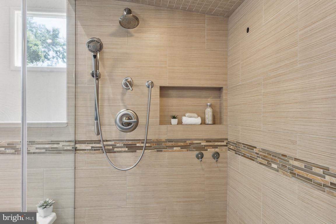 FRANKLIN PARK - Residential